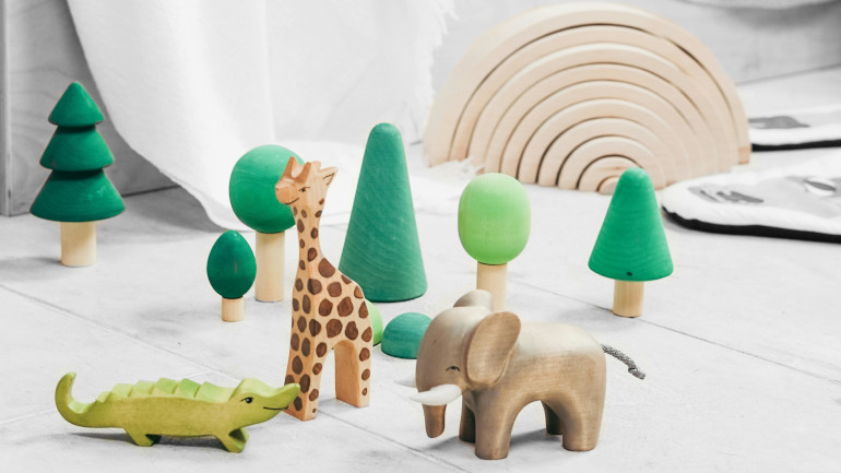 Jouets en bois pour enfant en circuit court